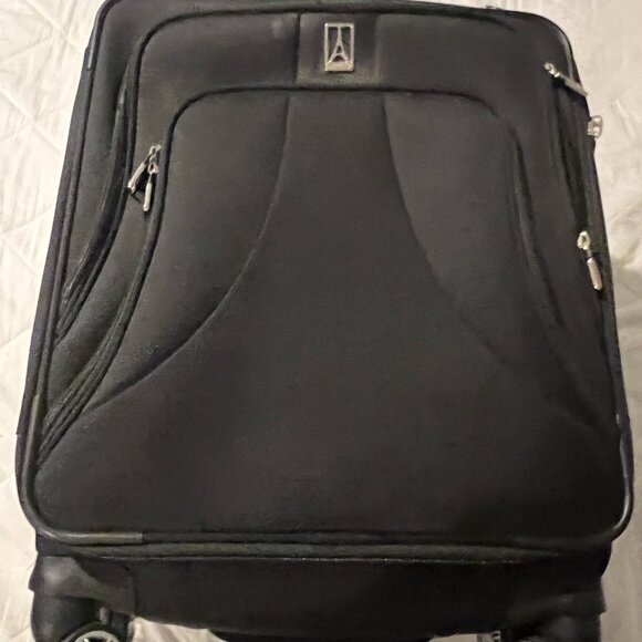 Travelpro Carry On Spinner